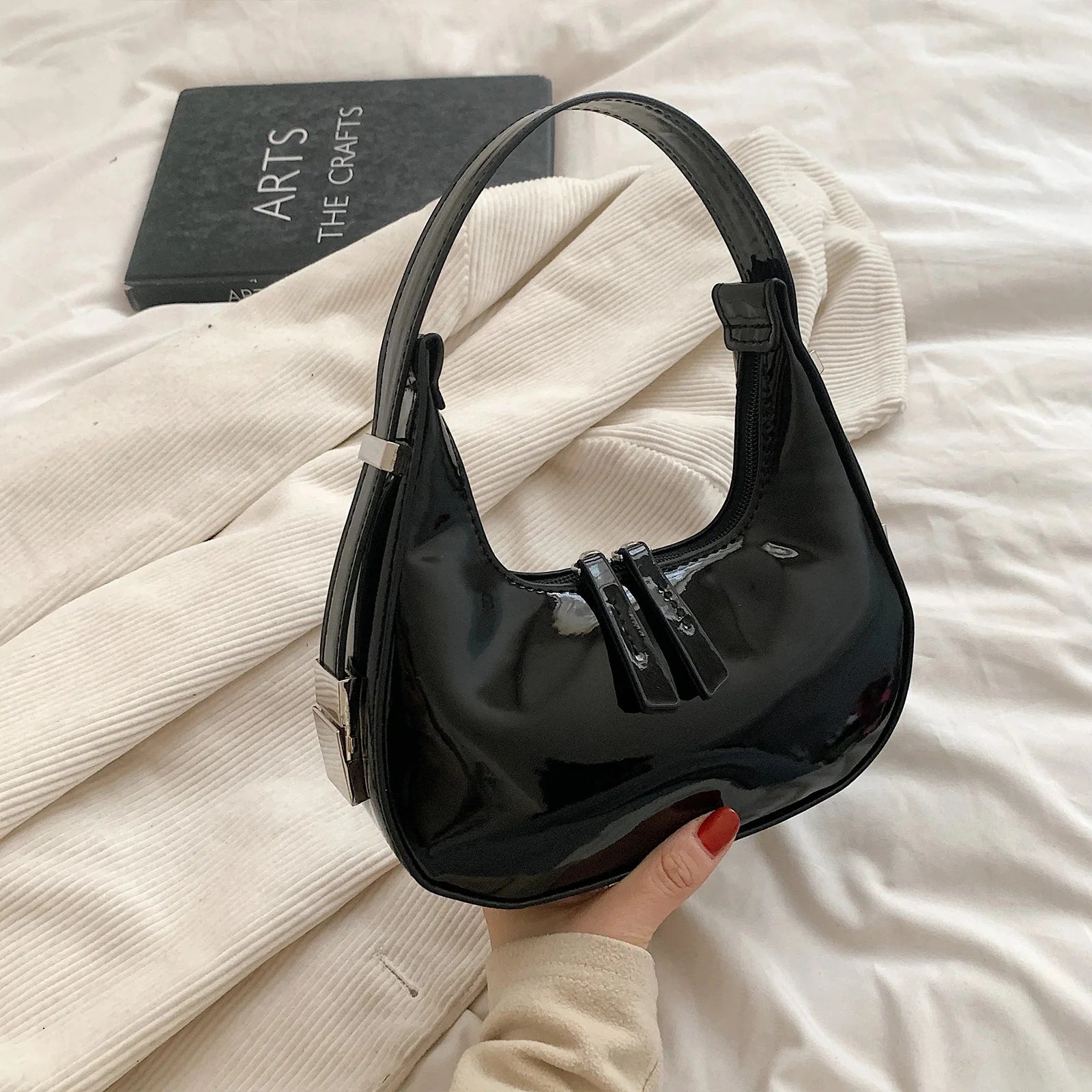 Damen Strukturierte Schultertasche | Neutraler Look