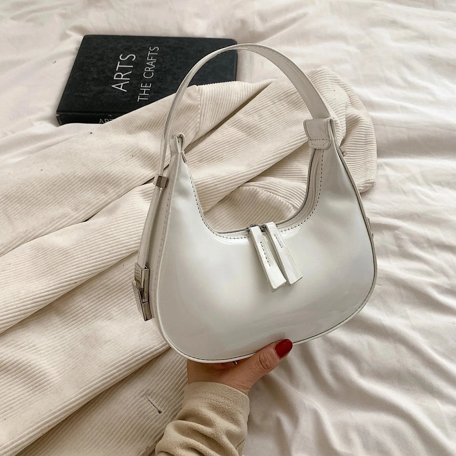 Damen Strukturierte Schultertasche | Neutraler Look